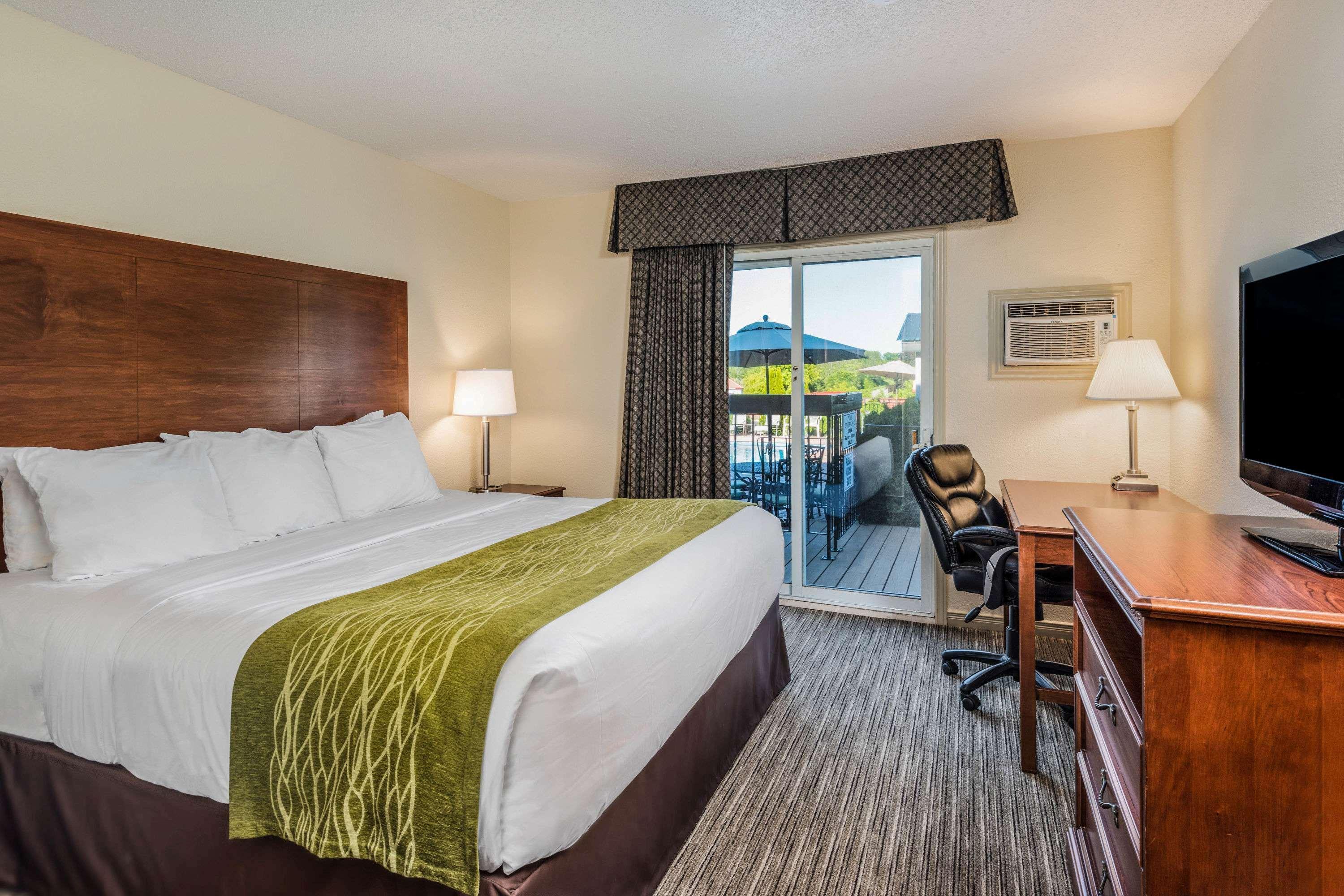 Travelodge By Wyndham Gananoque Luaran gambar