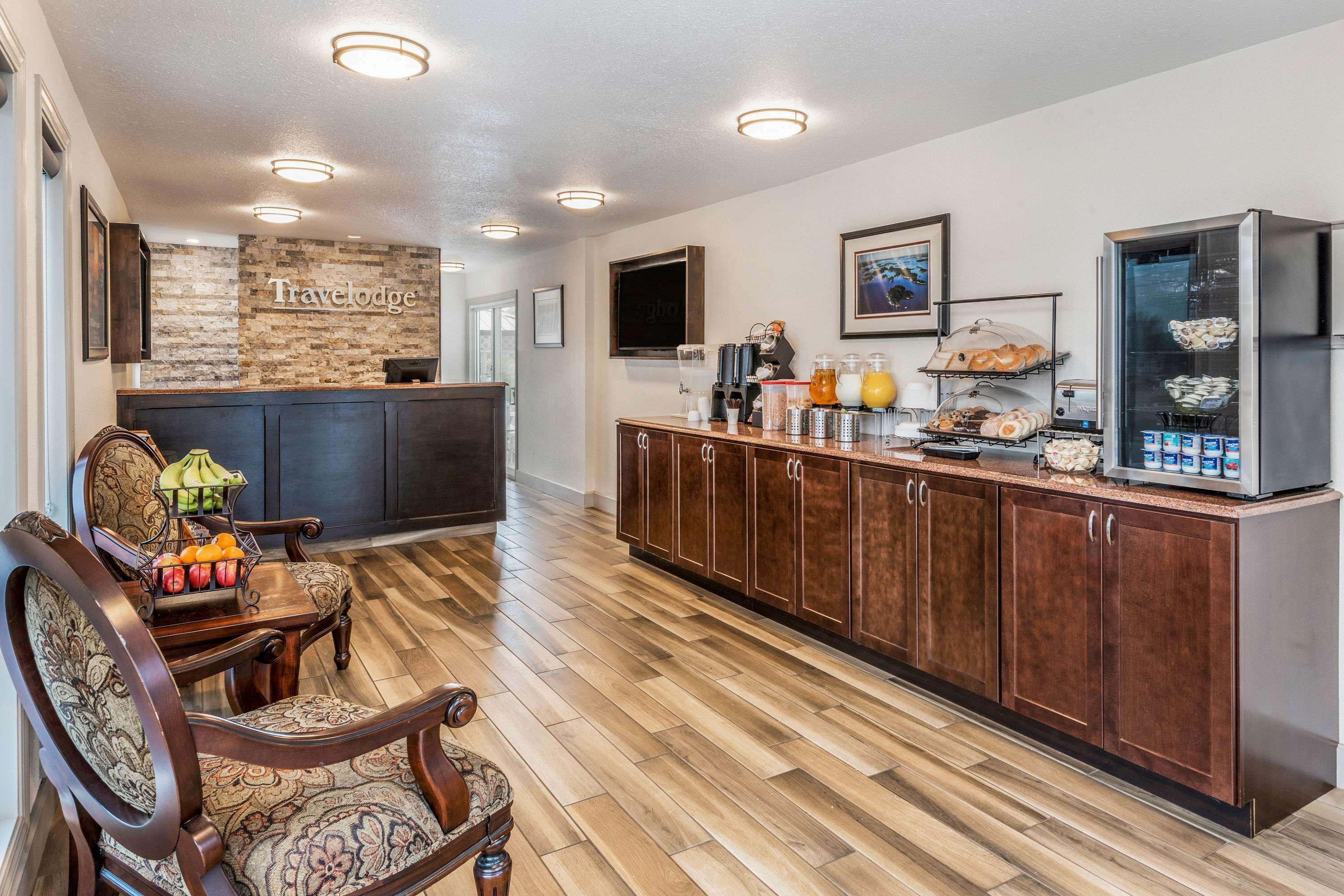 Travelodge By Wyndham Gananoque Luaran gambar