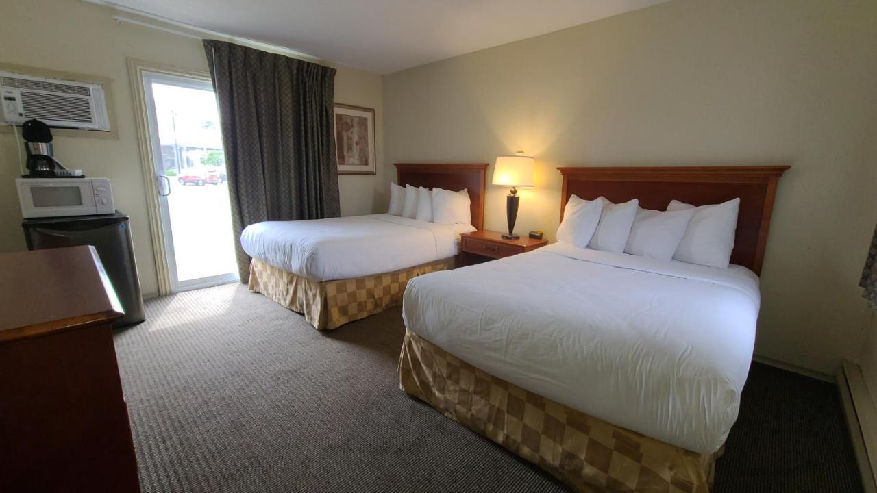 Travelodge By Wyndham Gananoque Luaran gambar